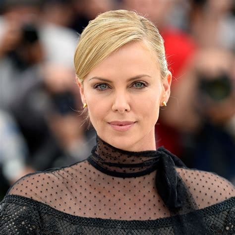 charlize theron naked|Charlize Theron bares all in magnificent photo as she makes ...